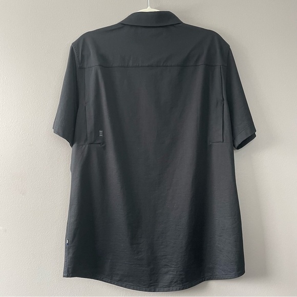 [m] NWOT Kit & Ace Women’s Black Button-Down Short Sleeve Shirt - Picture 4 of 15